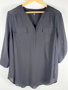 Torrid Harper Black Georgette Blouse Size 3 Tab Sleeve 3/4 Sleeve Pullover Top
